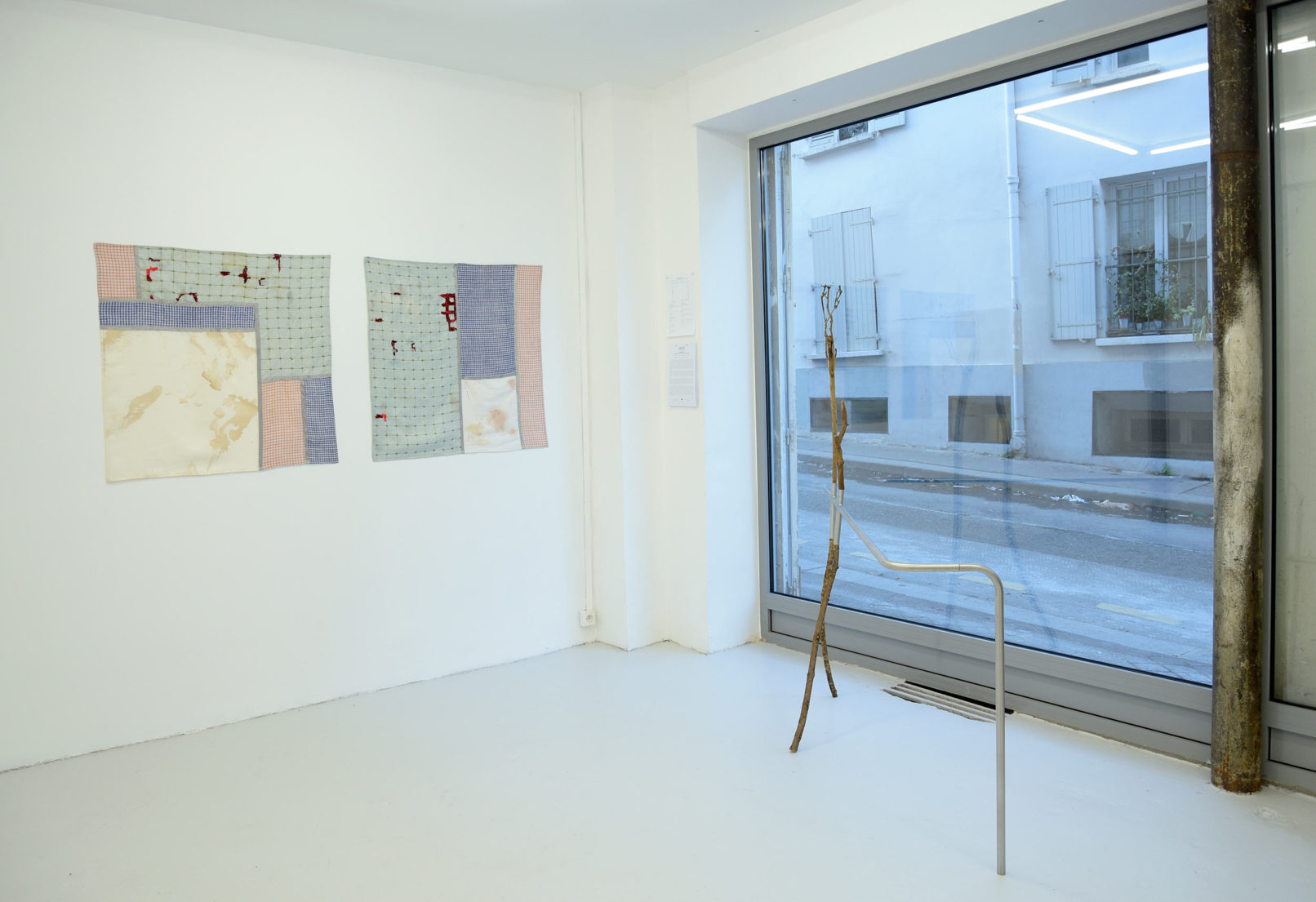 Vue de l'exposition Assemblage #22 De quelques légers déplacements des choses